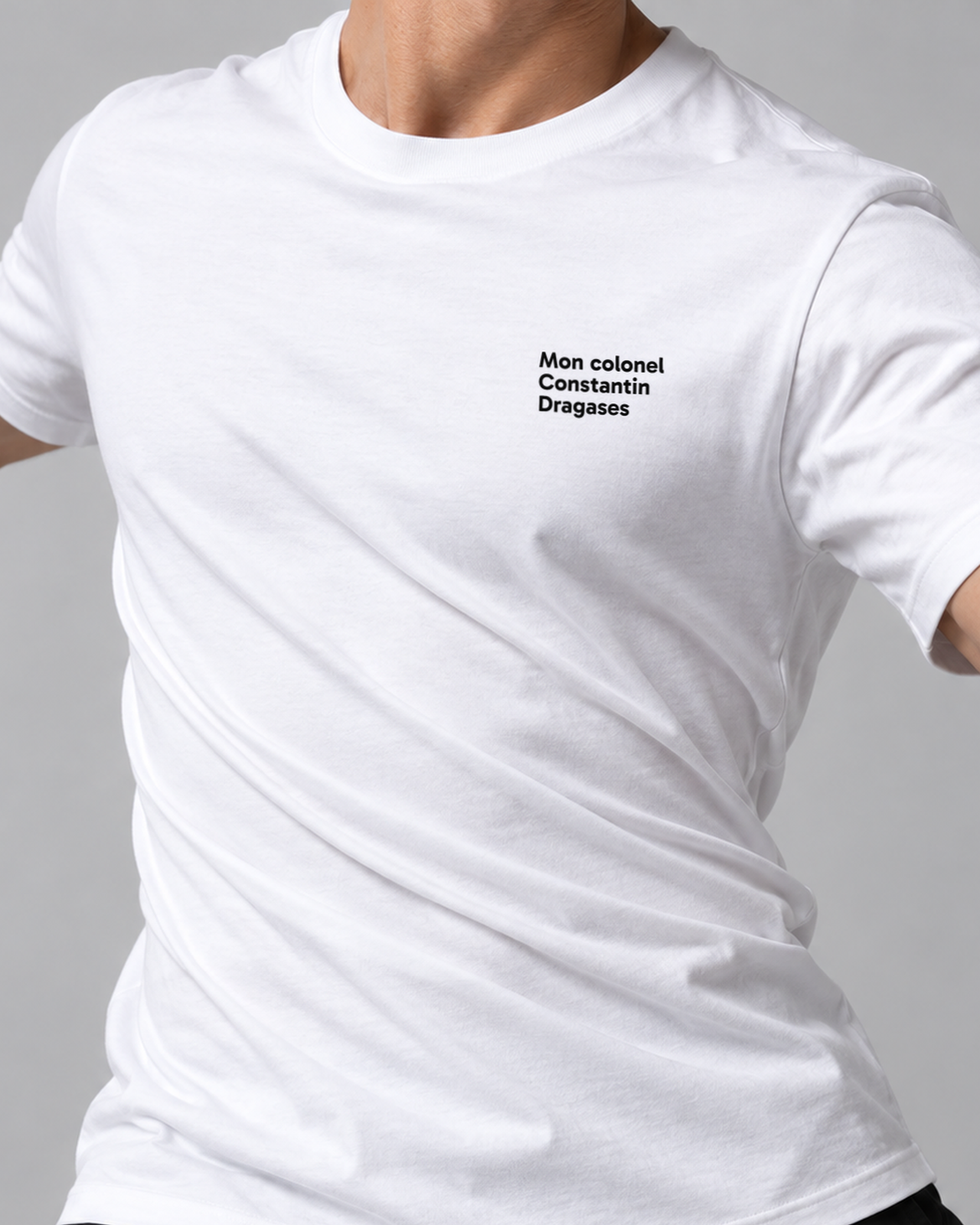 Mon colonel Constantin Dragases // Shirt – Detailansicht 1